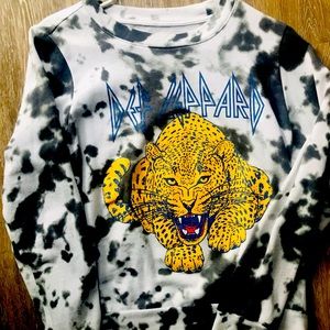 DEF LEOPARD SWEATSHIRT